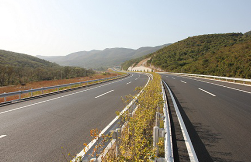 辽宁丹海高速公路路面工程